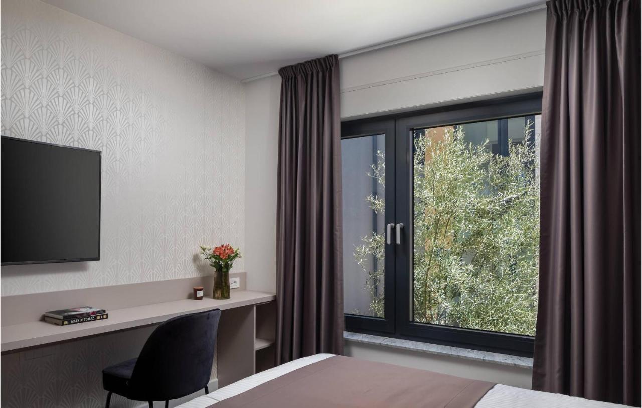 Pet Friendly Home In Zidarici With House Sea View 万塔西西 外观 照片